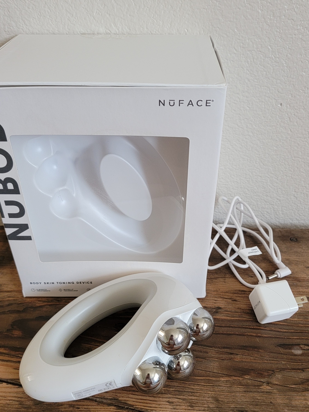 NuFACE NUBOX Body Skin Toning Device - White with Silver Rollers